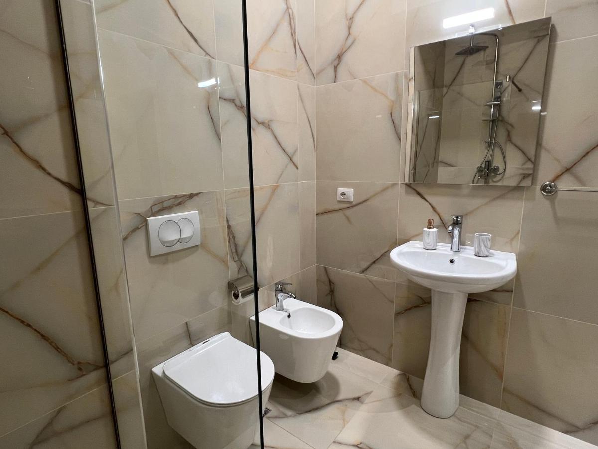 Brand New Apts Located At The City'S Main Square-100 Mbs Wifi Δυρράχιο Εξωτερικό φωτογραφία
