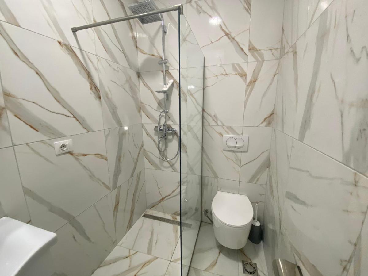 Brand New Apts Located At The City'S Main Square-100 Mbs Wifi Δυρράχιο Εξωτερικό φωτογραφία