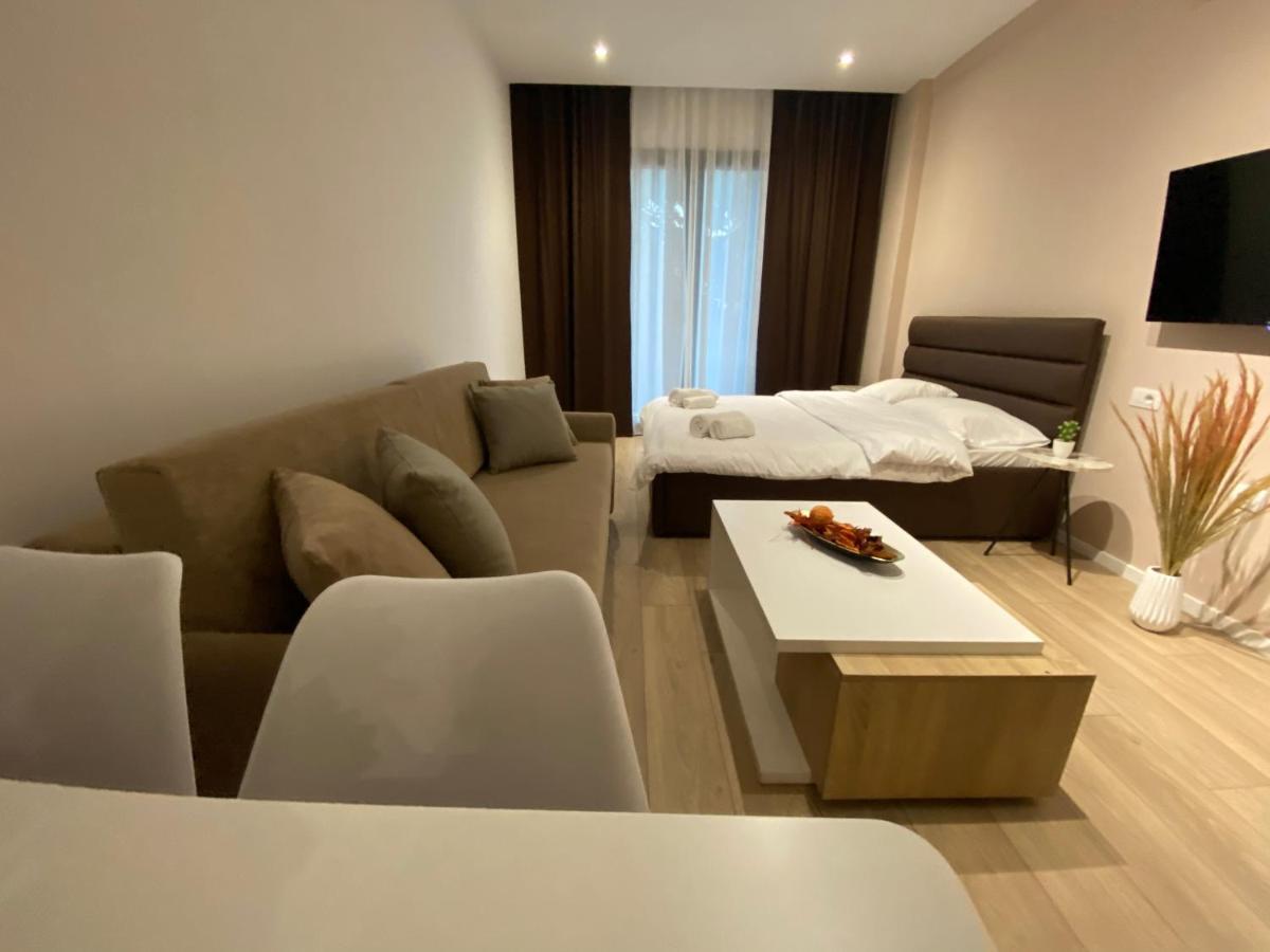 Brand New Apts Located At The City'S Main Square-100 Mbs Wifi Δυρράχιο Εξωτερικό φωτογραφία